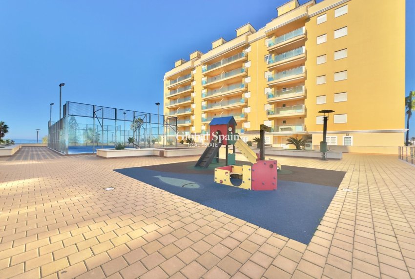 Wiederverkauf - WOHNUNG -
LA MANGA DEL MAR MENOR - Playa del Esparto-Veneziola