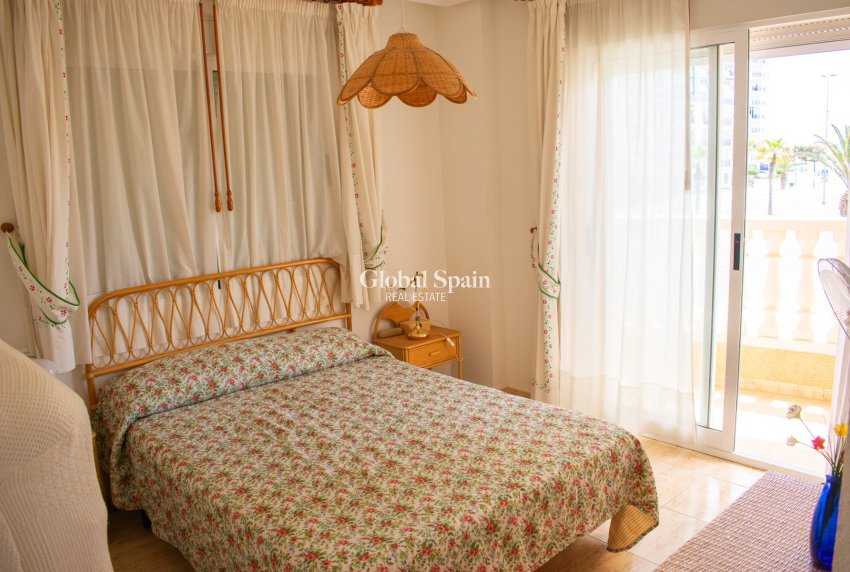 Wiederverkauf - WOHNUNG -
LA MANGA DEL MAR MENOR