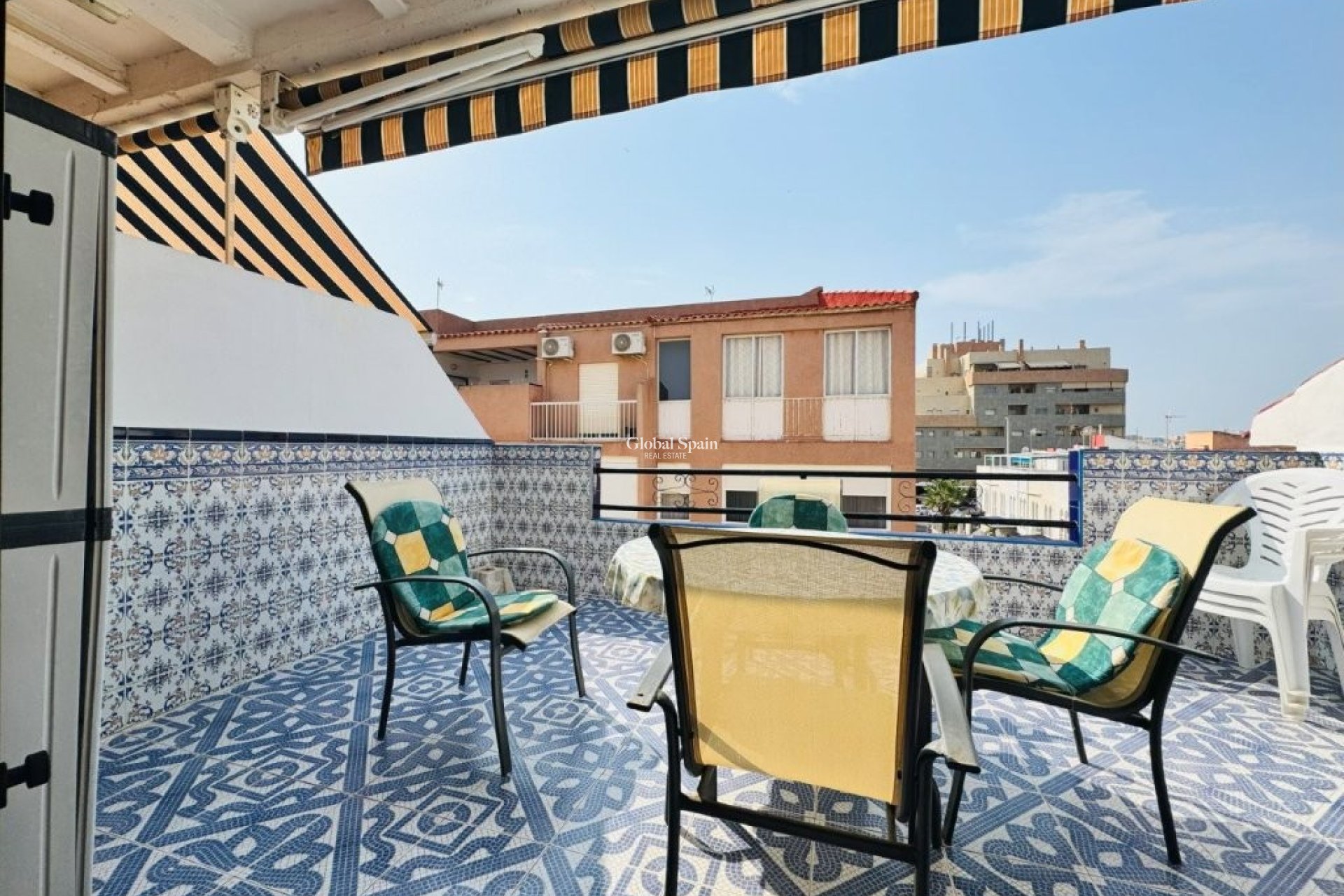 Wiederverkauf - WOHNUNG -
LA MATA - Costa Blanca