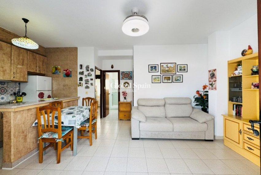 Wiederverkauf - WOHNUNG -
LA MATA - Costa Blanca
