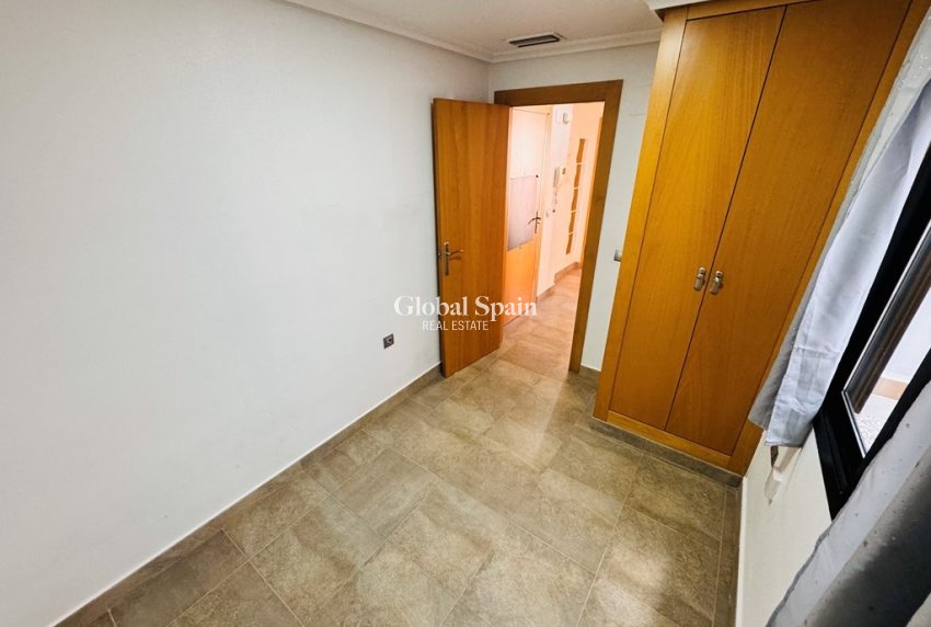 Wiederverkauf - WOHNUNG -
LA MATA - Costa Blanca