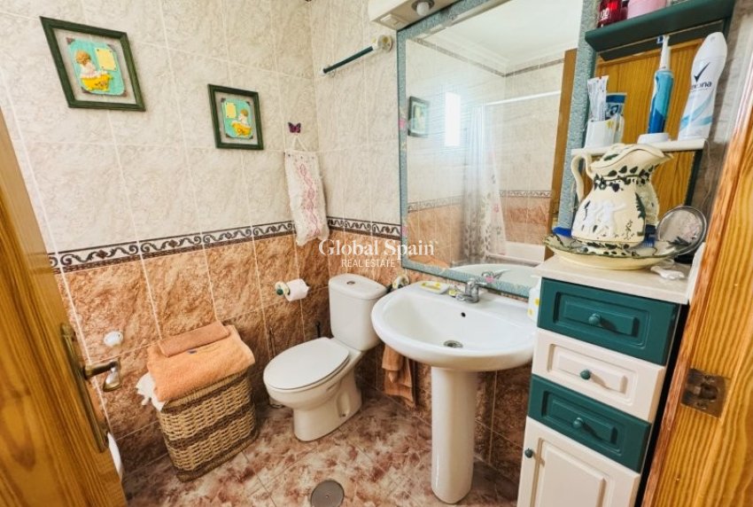 Wiederverkauf - WOHNUNG -
LA MATA - Costa Blanca