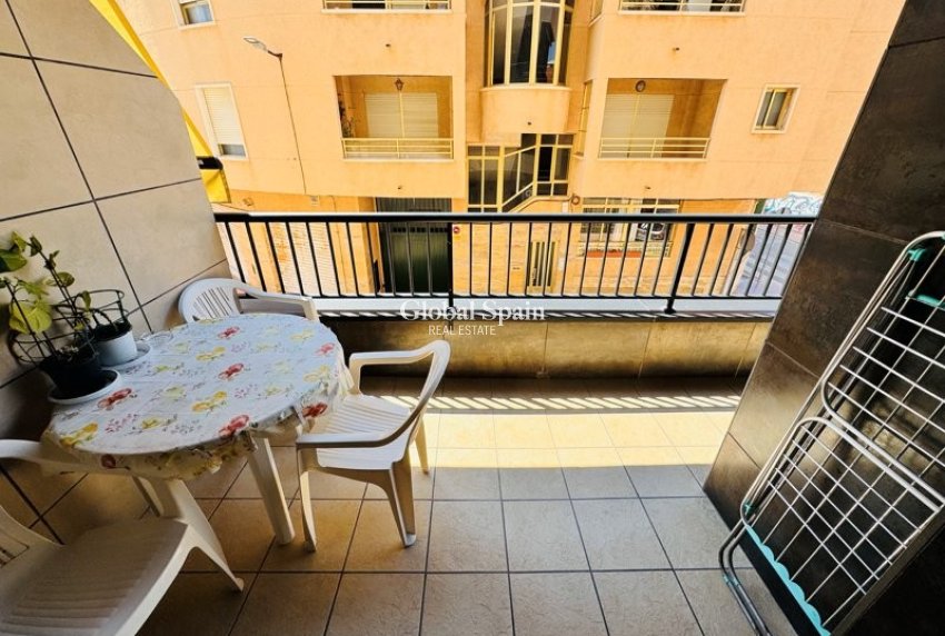 Wiederverkauf - WOHNUNG -
LA MATA - Costa Blanca