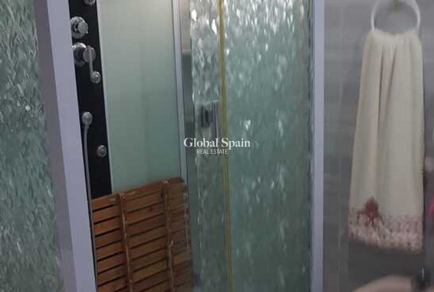 Wiederverkauf - WOHNUNG -
LA MATA - Costa Blanca