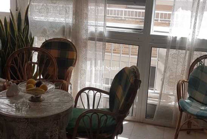 Wiederverkauf - WOHNUNG -
LA MATA - Costa Blanca