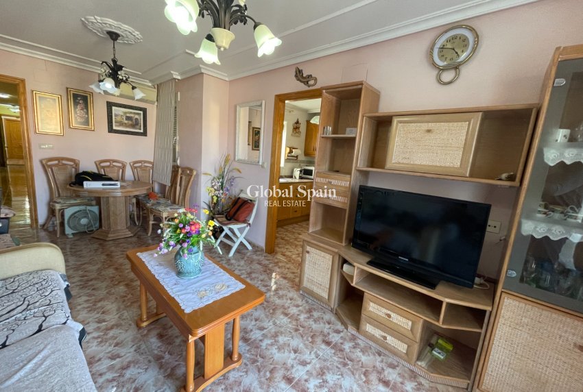 Wiederverkauf - WOHNUNG -
LA MATA - Costa Blanca