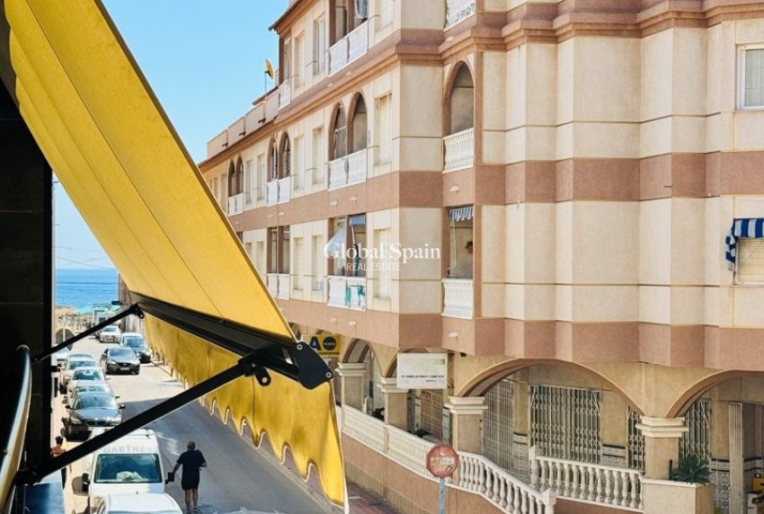 Wiederverkauf - WOHNUNG -
LA MATA - Costa Blanca