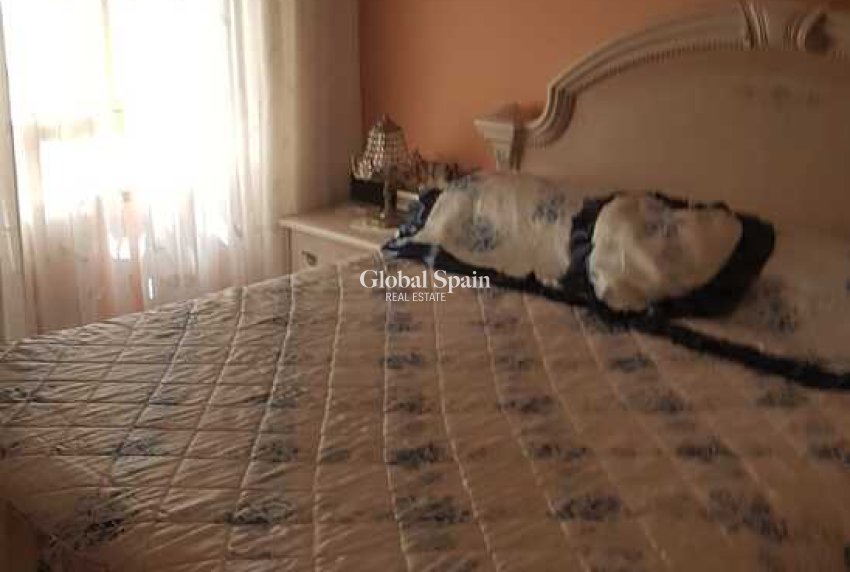 Wiederverkauf - WOHNUNG -
LA MATA - Costa Blanca