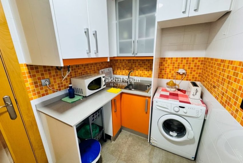 Wiederverkauf - WOHNUNG -
LA MATA - Costa Blanca