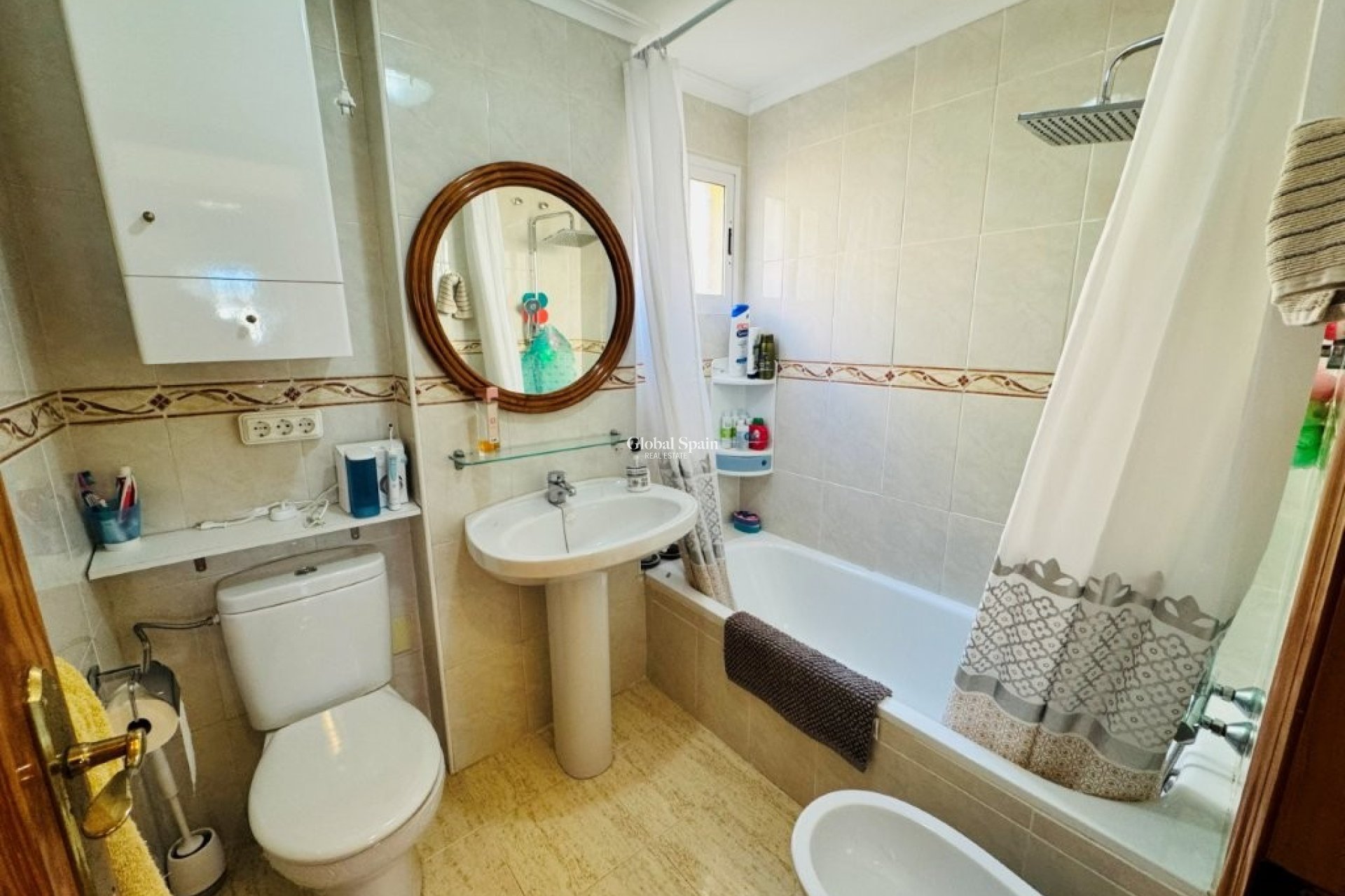 Wiederverkauf - WOHNUNG -
LA MATA - Costa Blanca