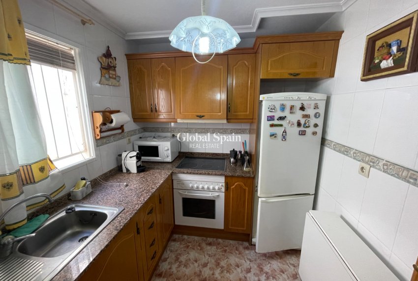 Wiederverkauf - WOHNUNG -
LA MATA - Costa Blanca