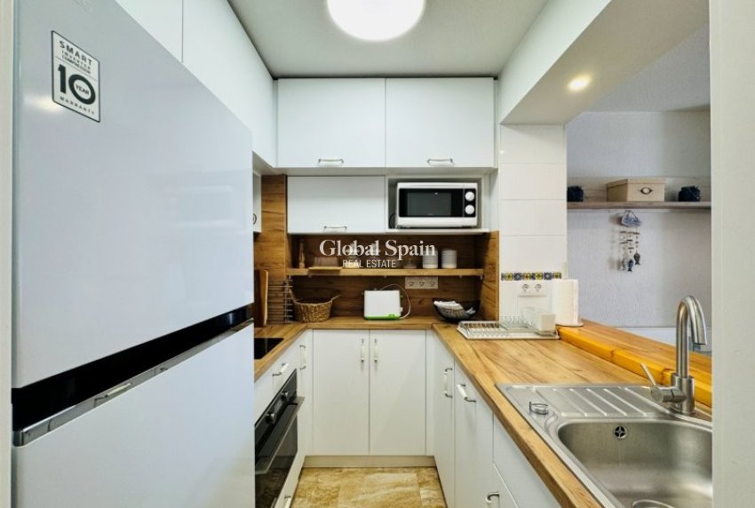 Wiederverkauf - WOHNUNG -
LA MATA - Costa Blanca