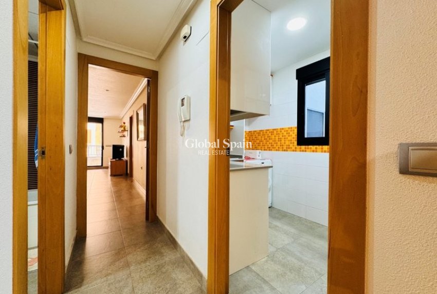 Wiederverkauf - WOHNUNG -
LA MATA - Costa Blanca