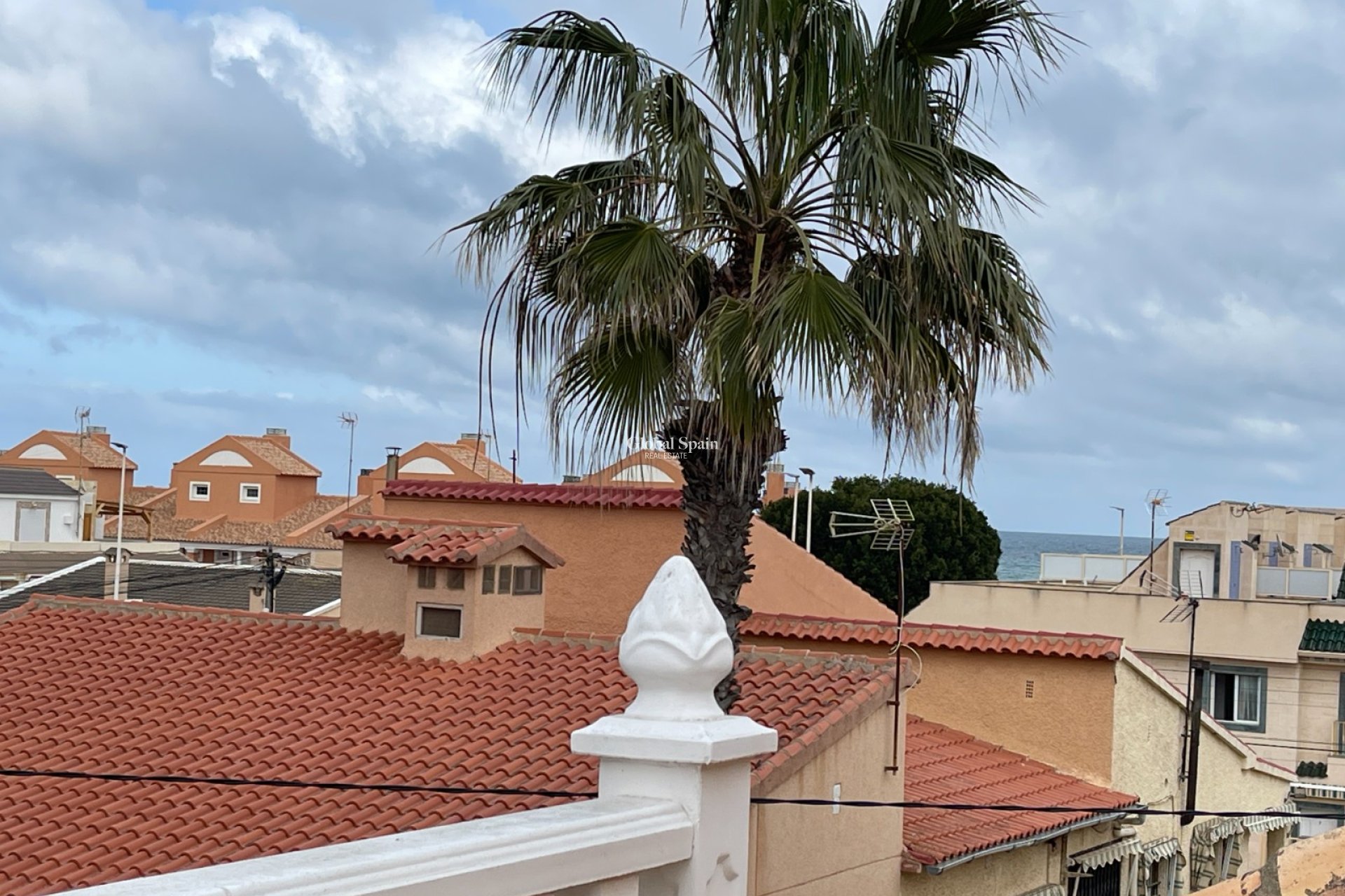 Wiederverkauf - WOHNUNG -
LA MATA - Costa Blanca