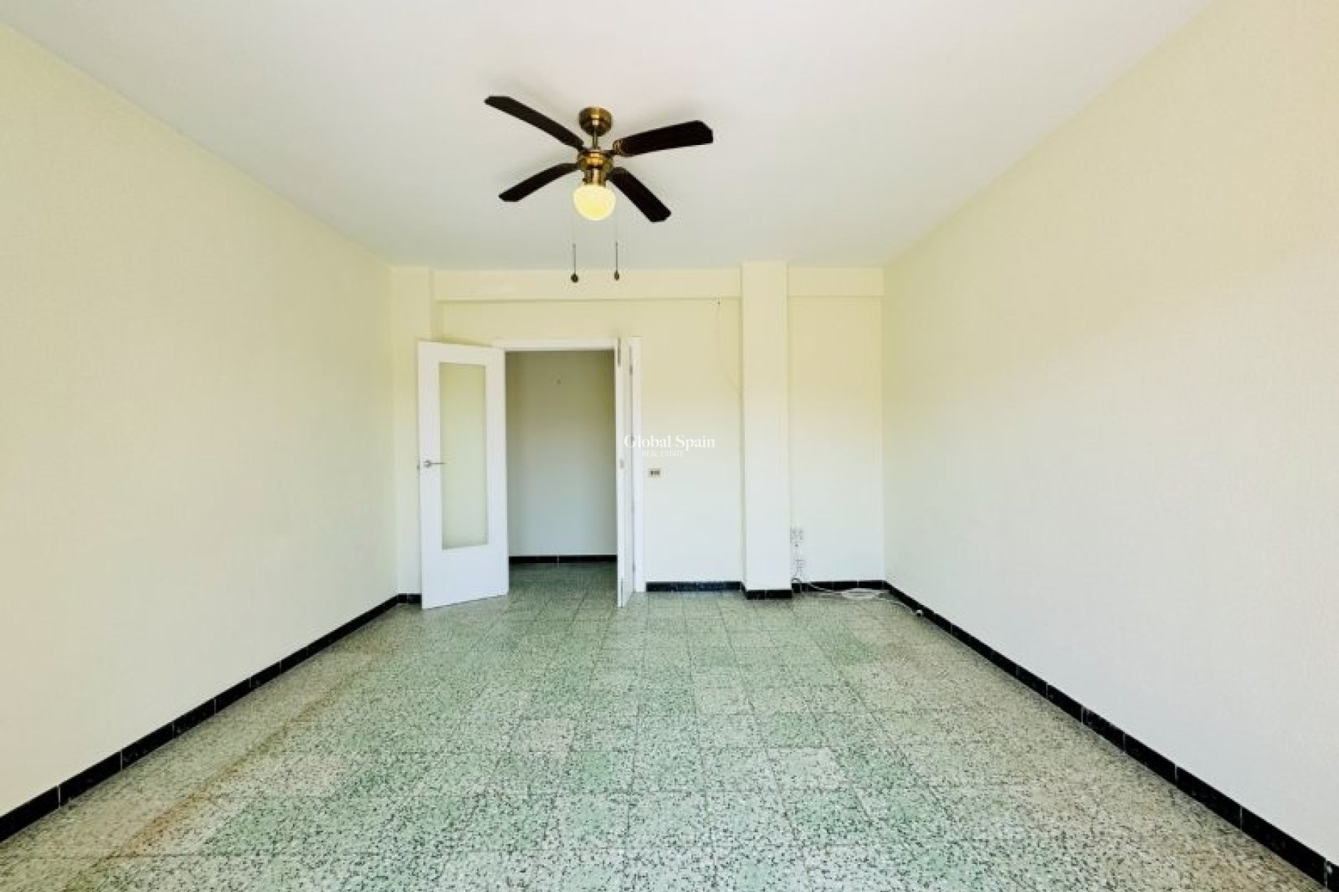 Wiederverkauf - WOHNUNG -
LA MATA - Costa Blanca