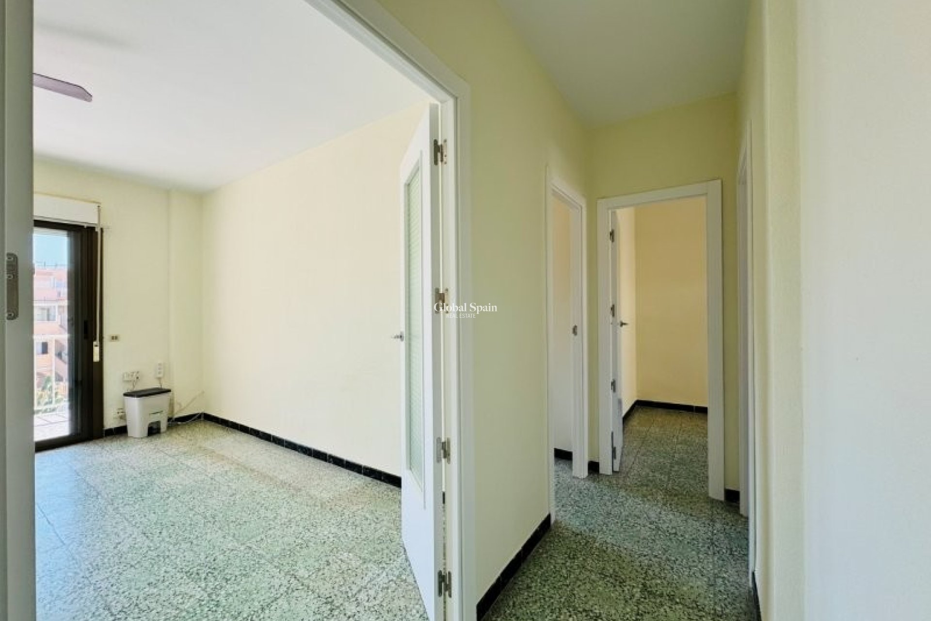 Wiederverkauf - WOHNUNG -
LA MATA - Costa Blanca