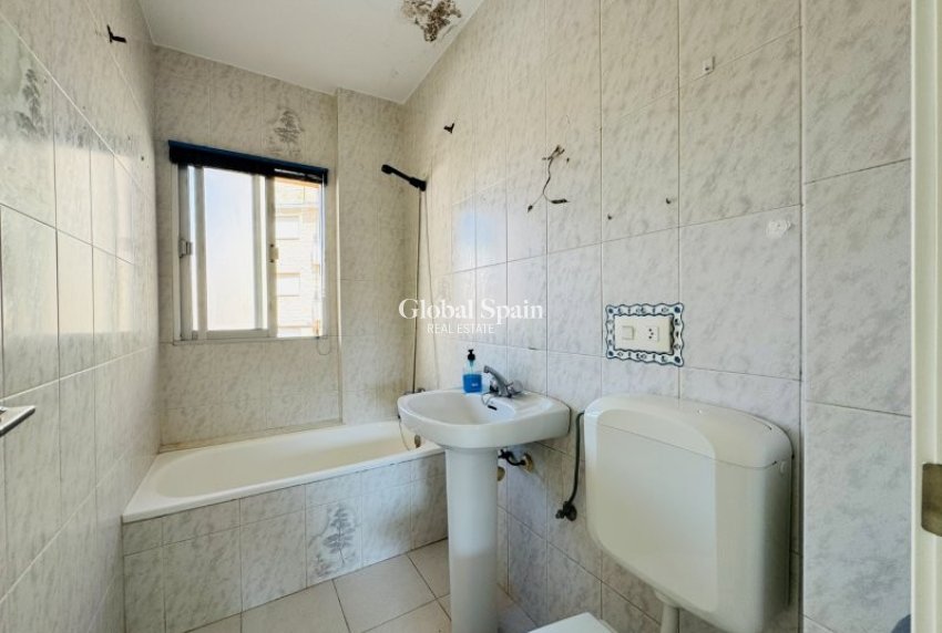 Wiederverkauf - WOHNUNG -
LA MATA - Costa Blanca