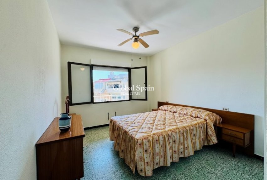 Wiederverkauf - WOHNUNG -
LA MATA - Costa Blanca