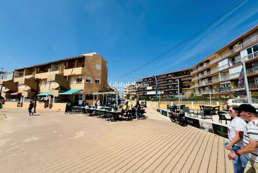 Wiederverkauf - WOHNUNG -
LA MATA - Costa Blanca