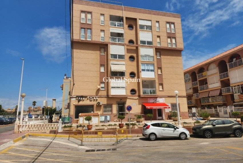 Wiederverkauf - WOHNUNG -
LA MATA - Costa Blanca