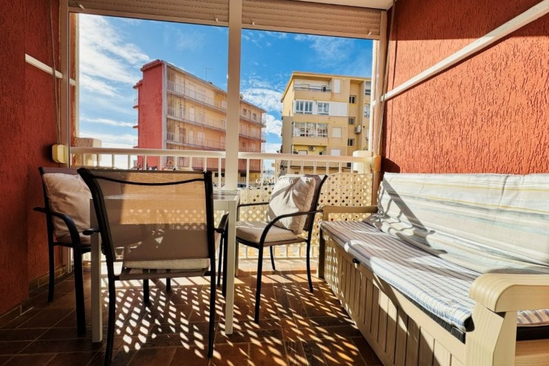 Wiederverkauf - WOHNUNG -
LA MATA - Costa Blanca