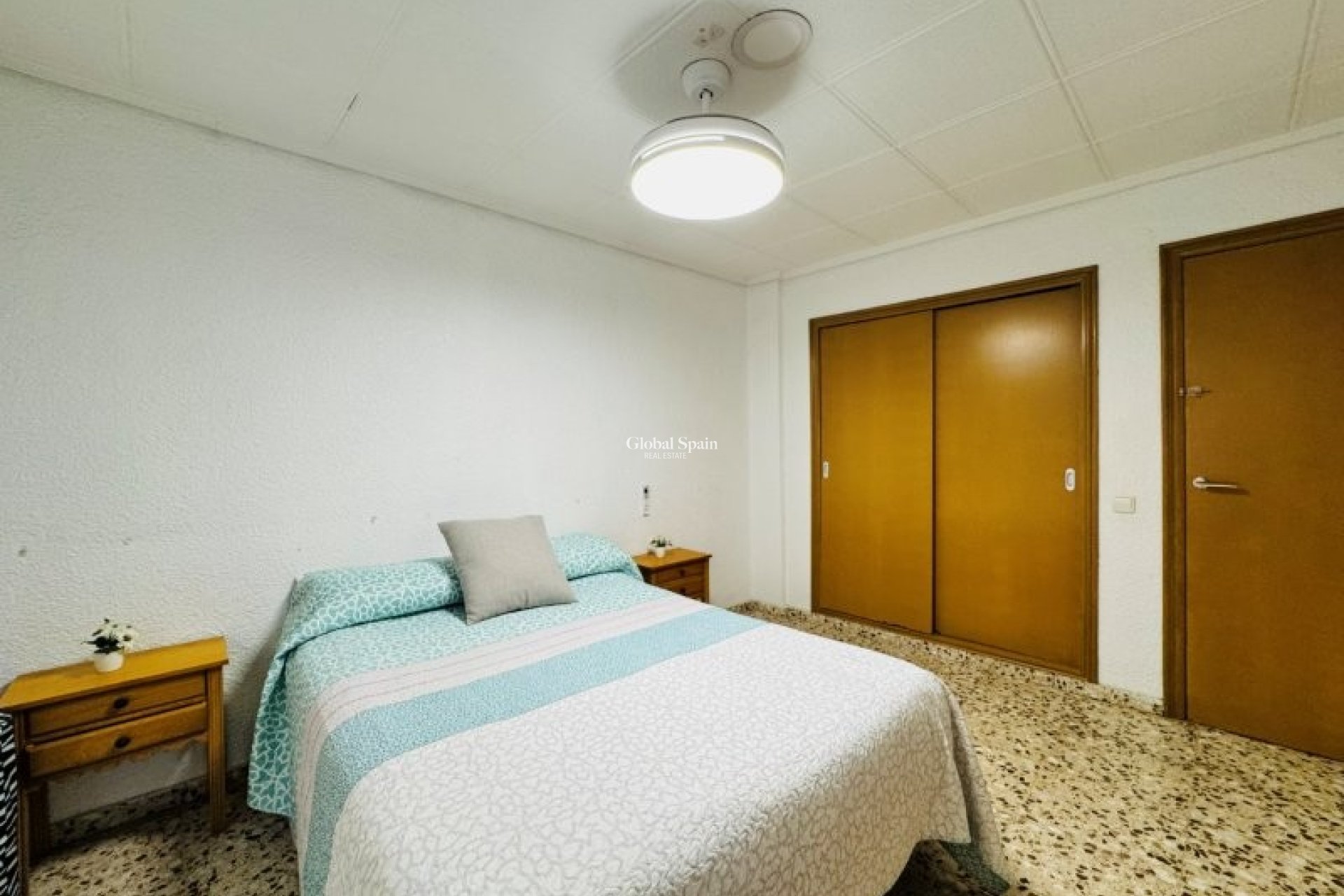Wiederverkauf - WOHNUNG -
LA MATA - Costa Blanca