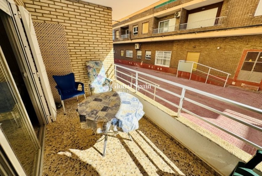 Wiederverkauf - WOHNUNG -
LA MATA - Costa Blanca