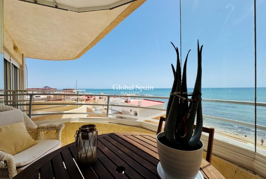 Wiederverkauf - WOHNUNG -
LA MATA - Costa Blanca