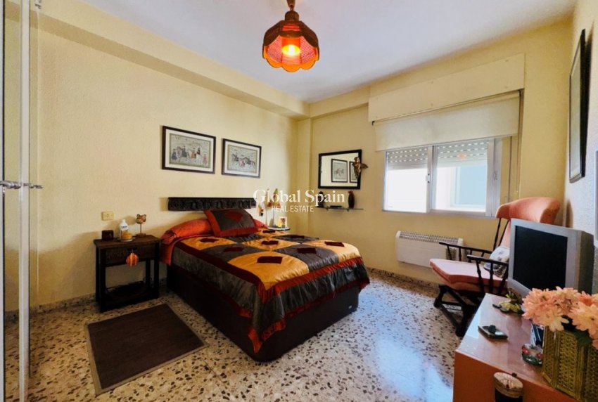 Wiederverkauf - WOHNUNG -
LA MATA - Costa Blanca