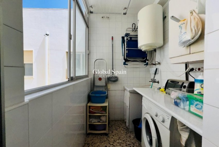 Wiederverkauf - WOHNUNG -
LA MATA - Costa Blanca