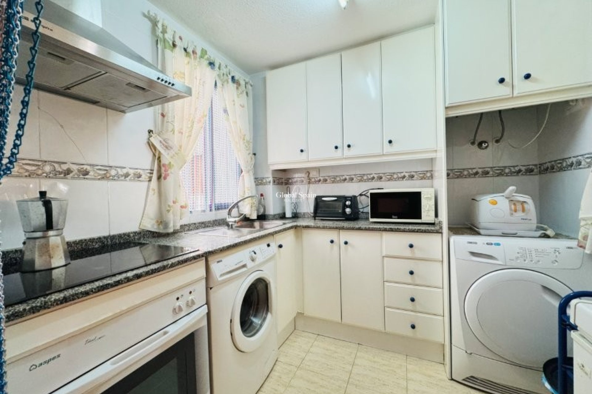 Wiederverkauf - WOHNUNG -
LA MATA - Costa Blanca
