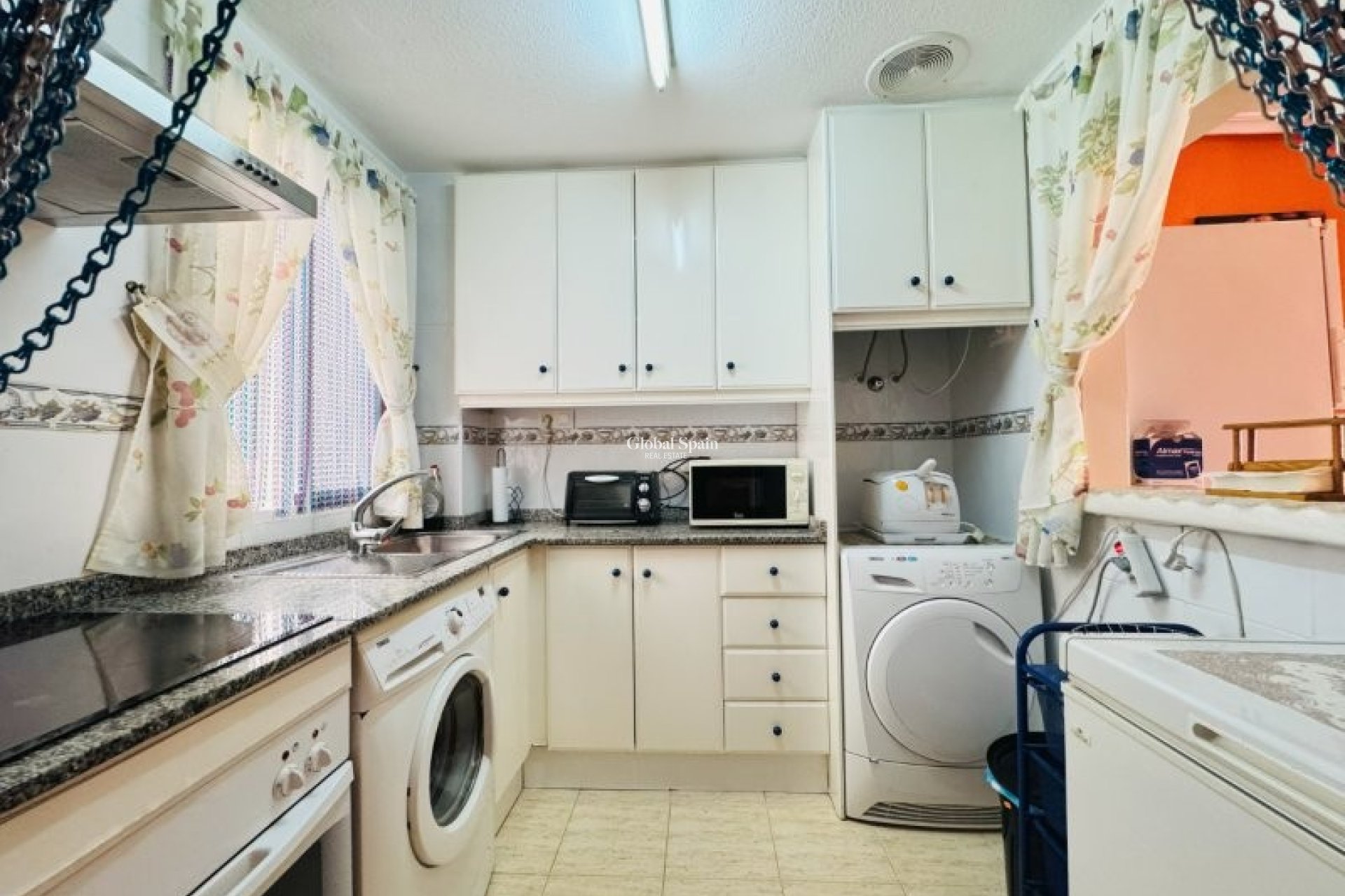 Wiederverkauf - WOHNUNG -
LA MATA - Costa Blanca
