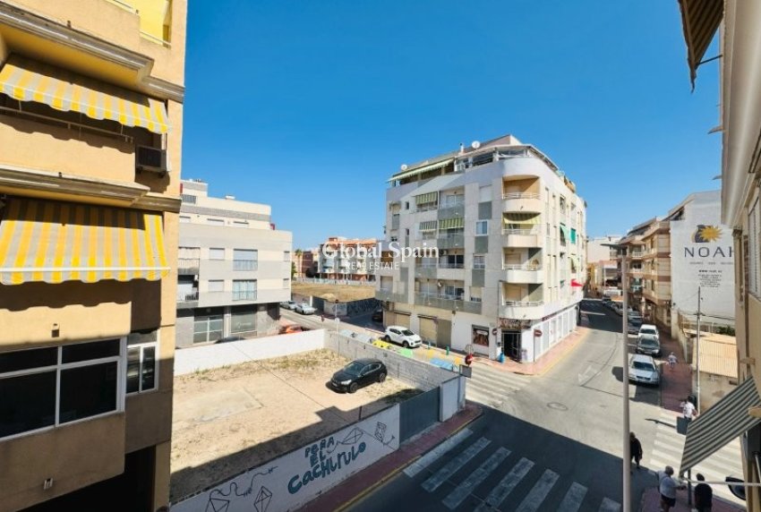 Wiederverkauf - WOHNUNG -
LA MATA - Costa Blanca