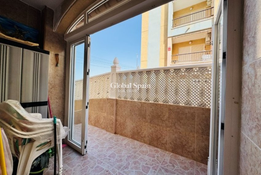 Wiederverkauf - WOHNUNG -
LA MATA - Costa Blanca
