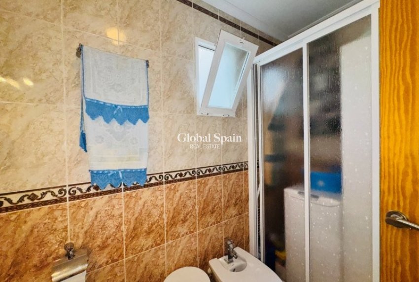Wiederverkauf - WOHNUNG -
LA MATA - Costa Blanca