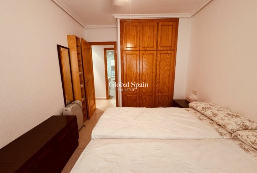 Wiederverkauf - WOHNUNG -
LA MATA - Costa Blanca