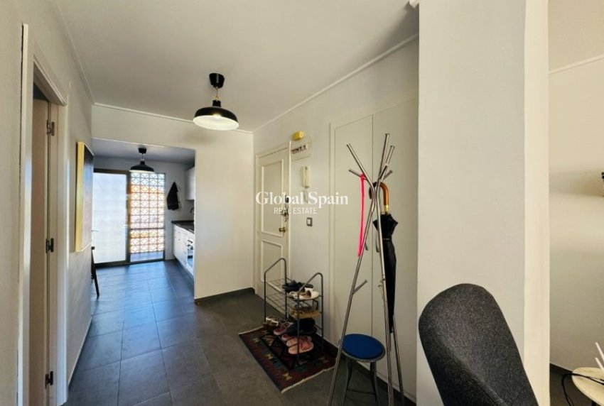 Wiederverkauf - WOHNUNG -
LA MATA - Costa Blanca