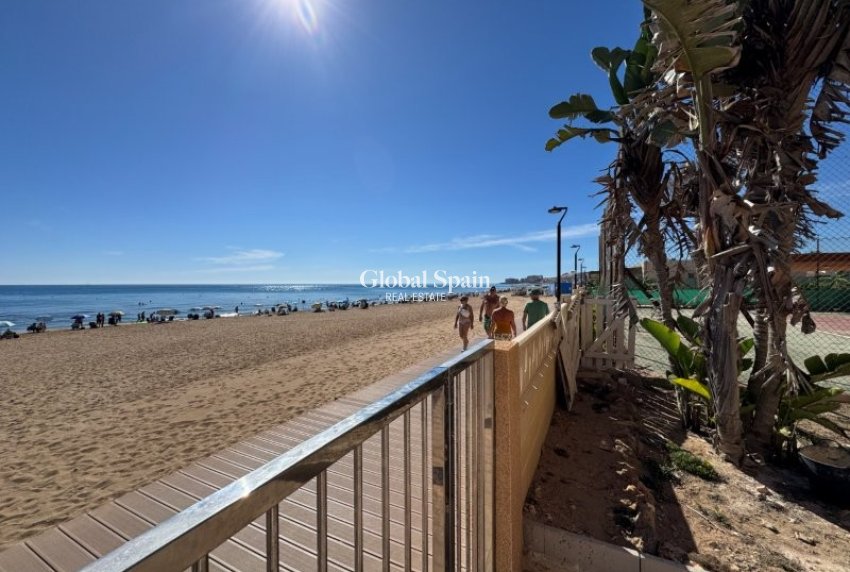 Wiederverkauf - WOHNUNG -
LA MATA - Costa Blanca