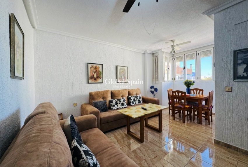 Wiederverkauf - WOHNUNG -
LA MATA - Costa Blanca