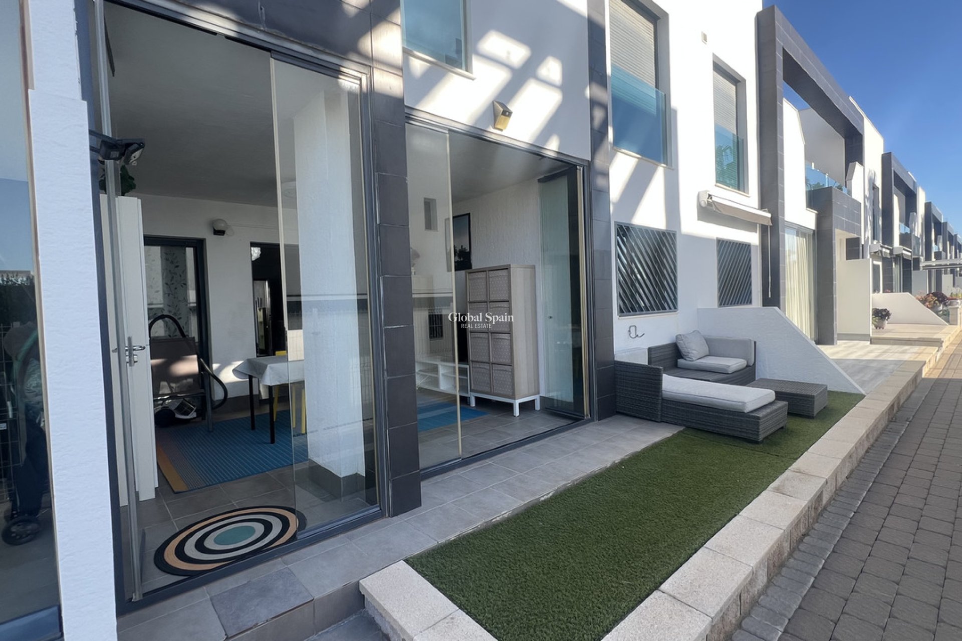 Wiederverkauf - WOHNUNG -
LA ZENIA - Costa Blanca