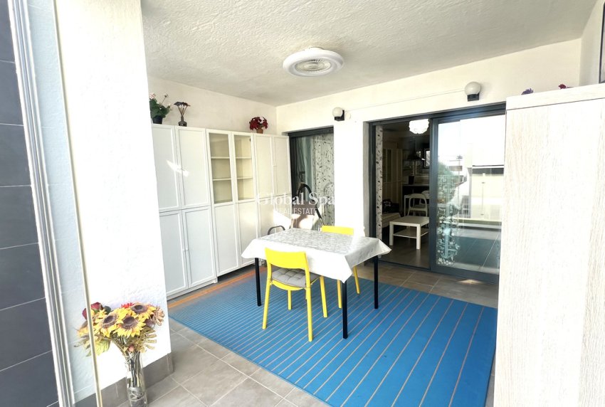 Wiederverkauf - WOHNUNG -
LA ZENIA - Costa Blanca