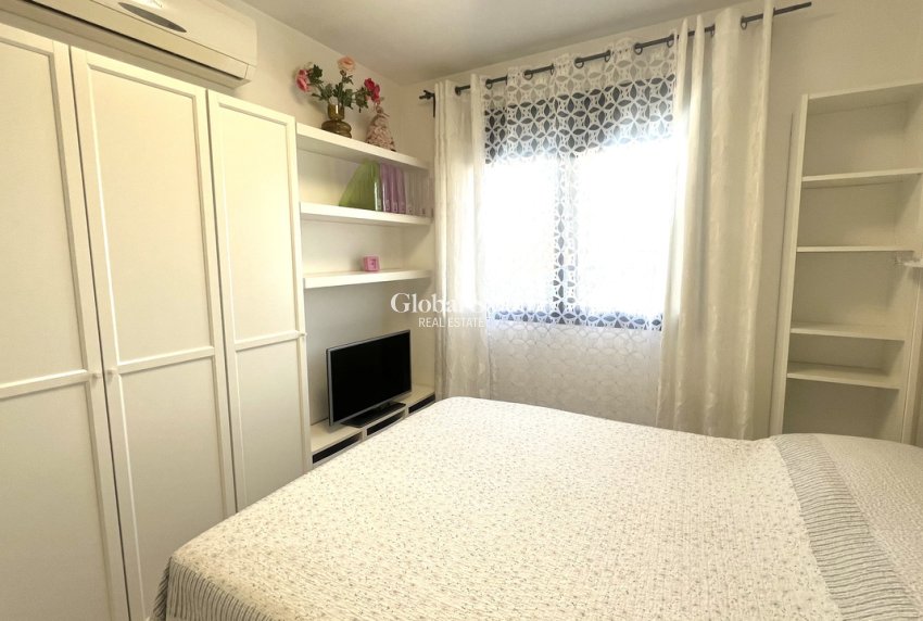 Wiederverkauf - WOHNUNG -
LA ZENIA - Costa Blanca