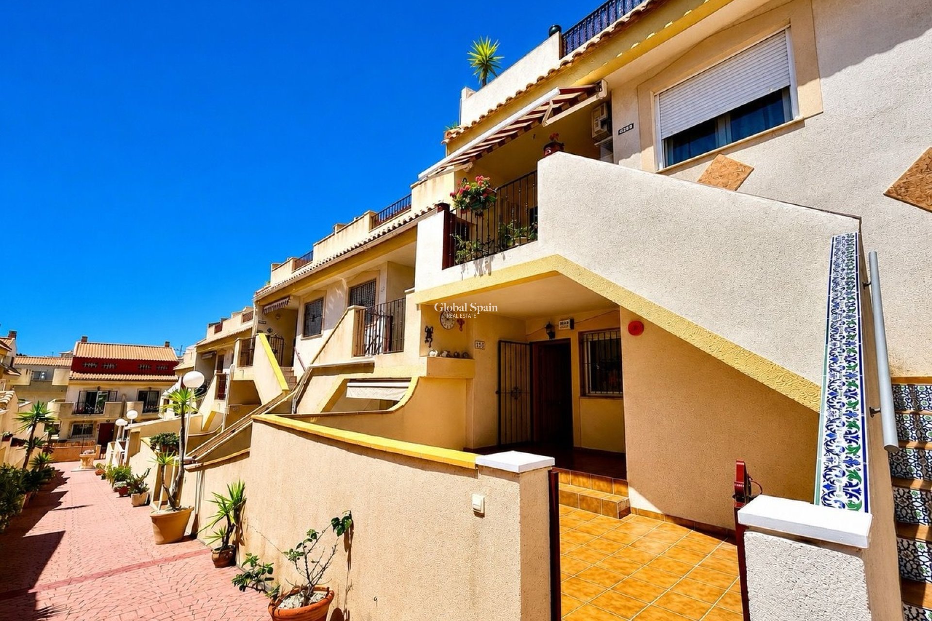 Wiederverkauf - WOHNUNG -
LA ZENIA - Costa Blanca