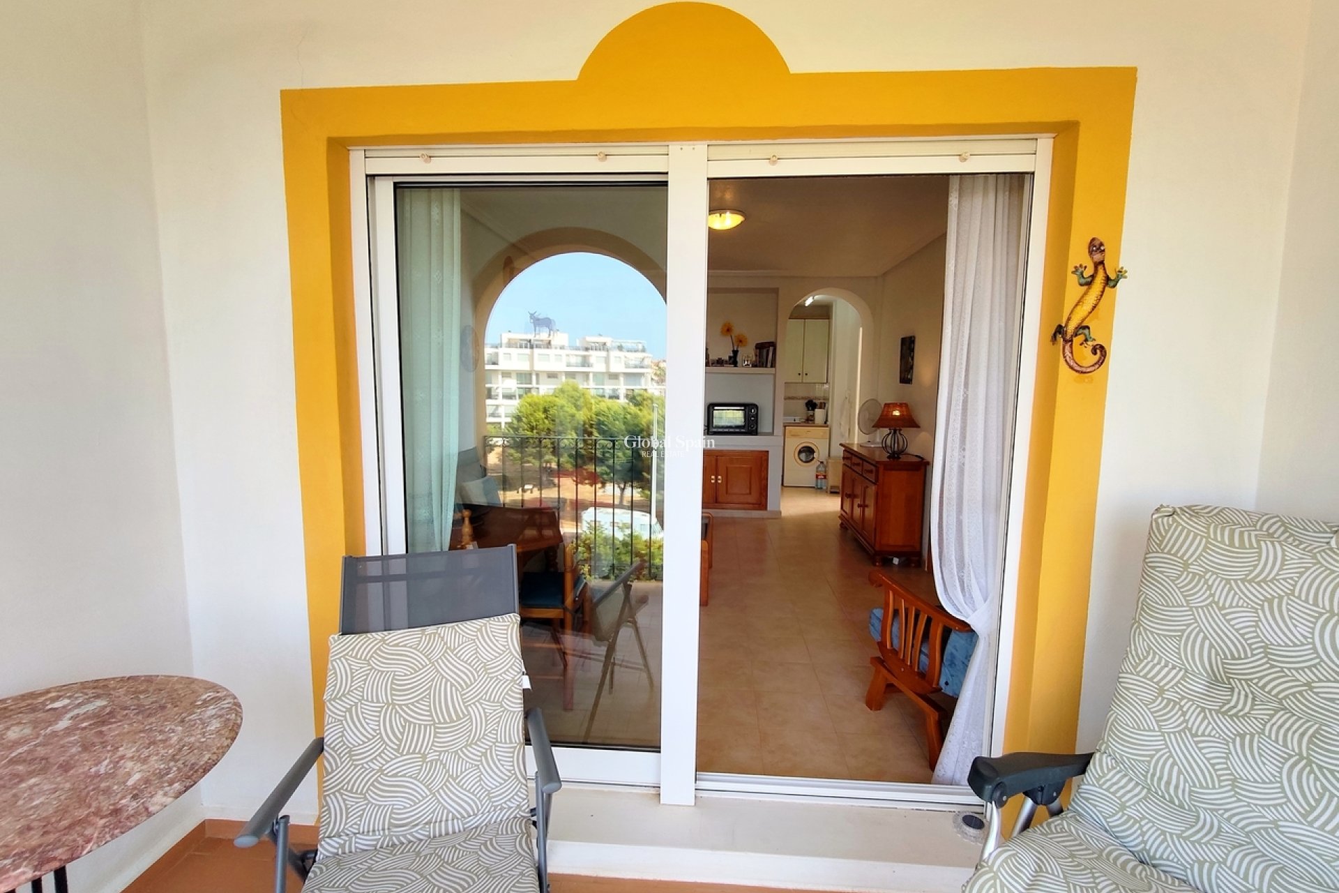Wiederverkauf - WOHNUNG -
LA ZENIA - Costa Blanca