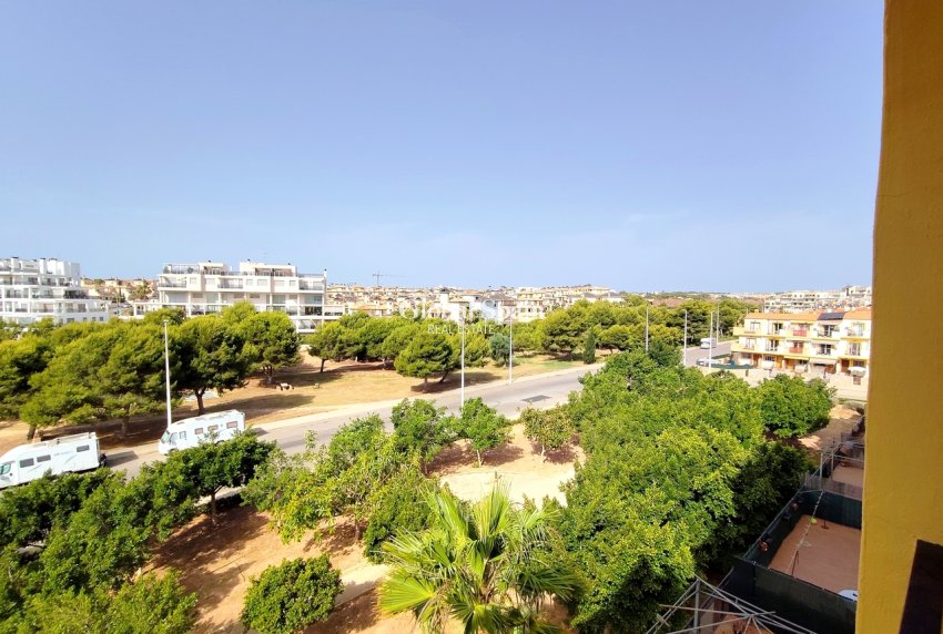 Wiederverkauf - WOHNUNG -
LA ZENIA - Costa Blanca