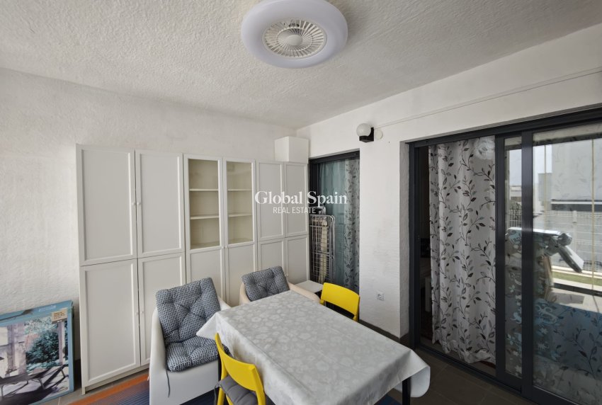 Wiederverkauf - WOHNUNG -
LA ZENIA - Costa Blanca