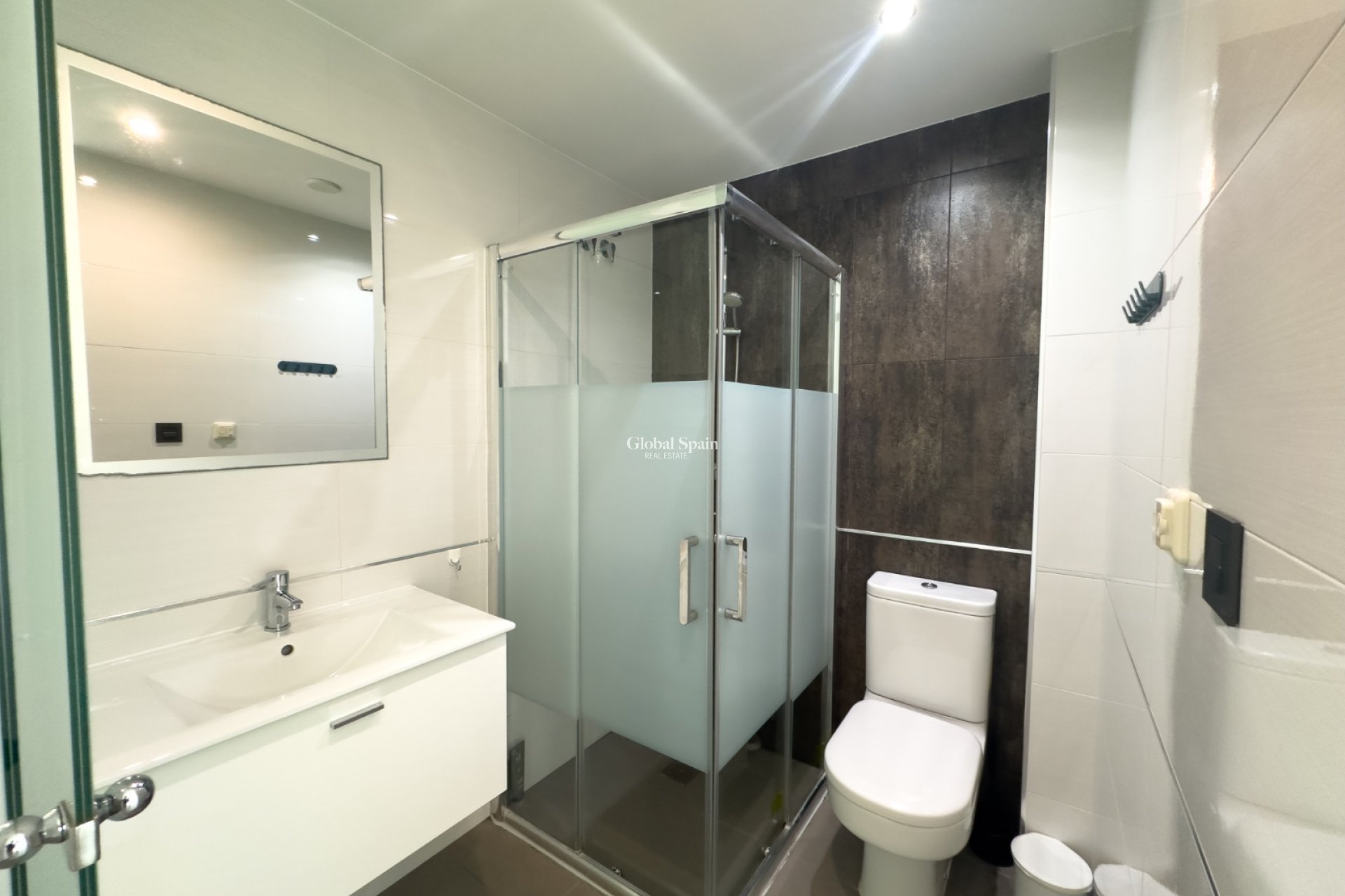 Wiederverkauf - WOHNUNG -
LA ZENIA - Costa Blanca