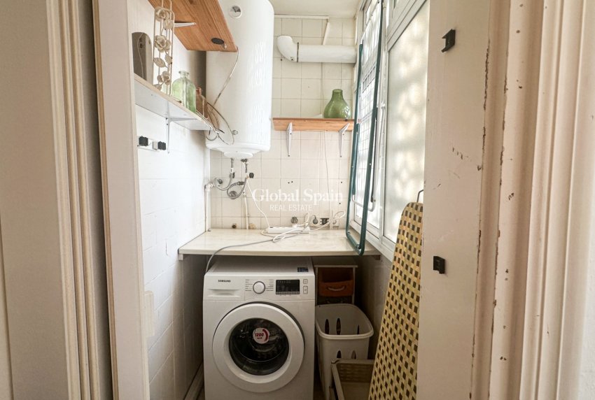 Wiederverkauf - WOHNUNG -
LA ZENIA - Costa Blanca