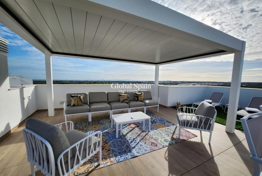 Wiederverkauf - WOHNUNG -
LAS COLINAS GOLF RESORT - Costa Blanca