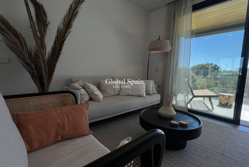 Wiederverkauf - WOHNUNG -
LAS COLINAS GOLF RESORT - Costa Blanca